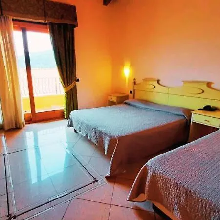 Sa Rocca Hotel 2*